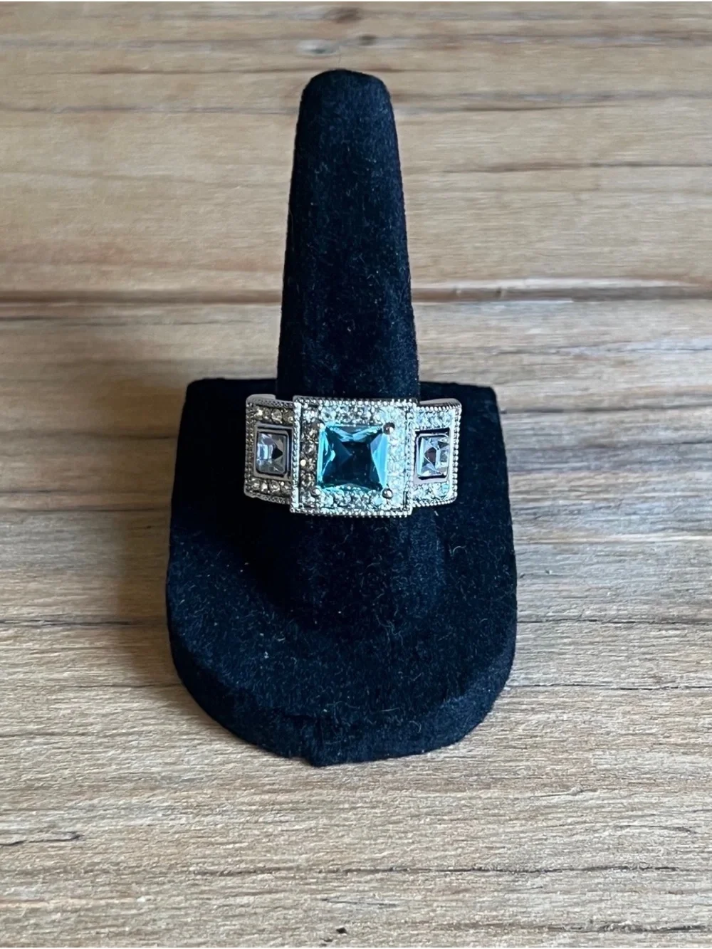 Silver Tone Fashion Ring with Blue Square Stone and Clear Accents size 7.5-NWOT